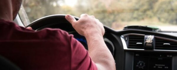 Assurer sa voiture sans permis